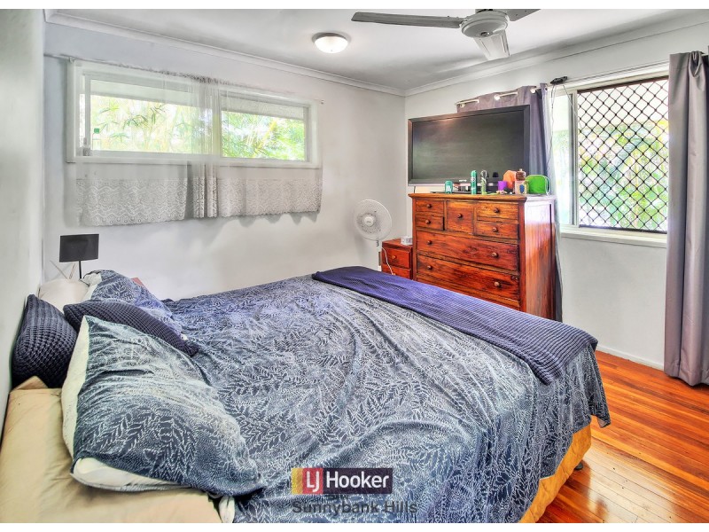 23 Lobelia Avenue, Daisy Hill QLD 4127
