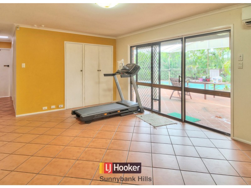 10 Kirstin Street, Eight Mile Plains QLD 4113