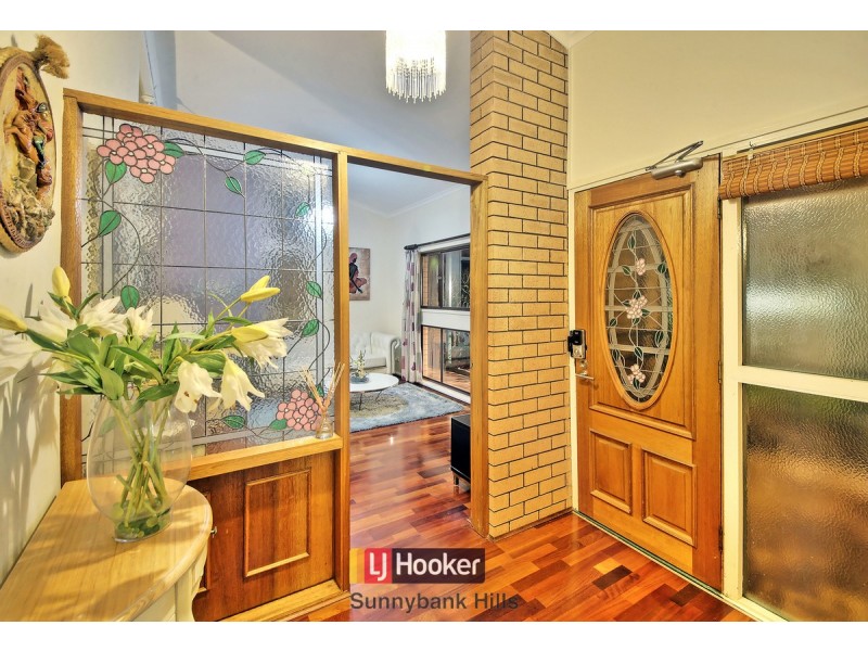 7 Brooklands Street, Eight Mile Plains QLD 4113