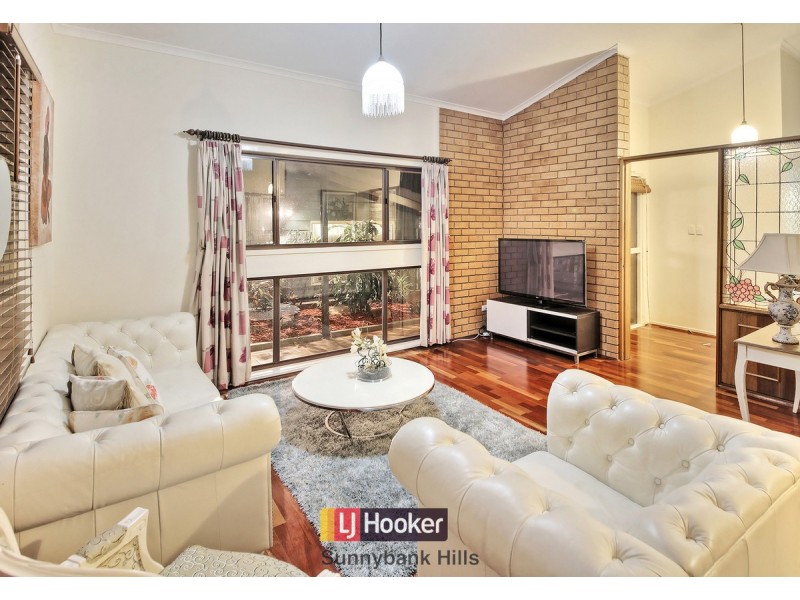 7 Brooklands Street, Eight Mile Plains QLD 4113