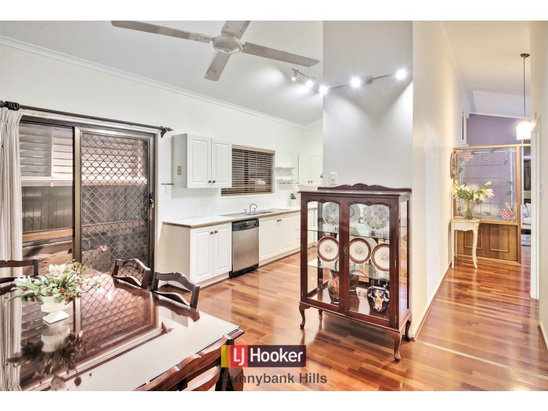 7 Brooklands Street, Eight Mile Plains QLD 4113