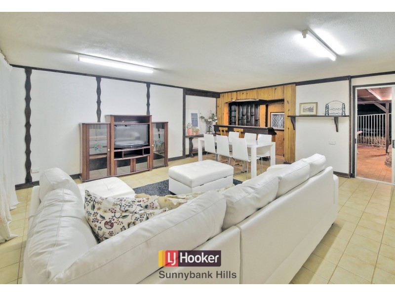 7 Brooklands Street, Eight Mile Plains QLD 4113