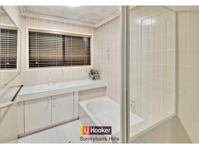 7 Brooklands Street, Eight Mile Plains QLD 4113