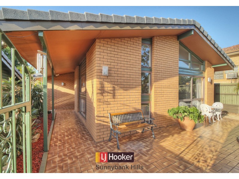 7 Brooklands Street, Eight Mile Plains QLD 4113