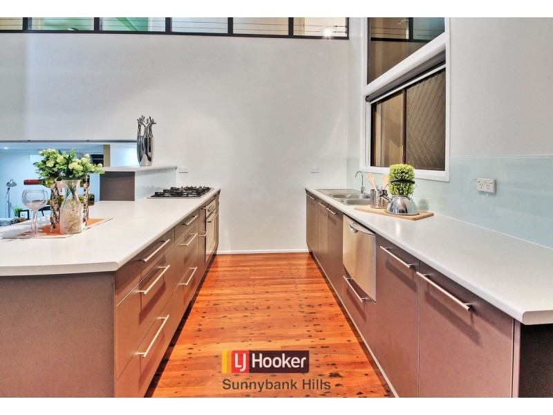 30 Turnmill Street, Macgregor QLD 4109