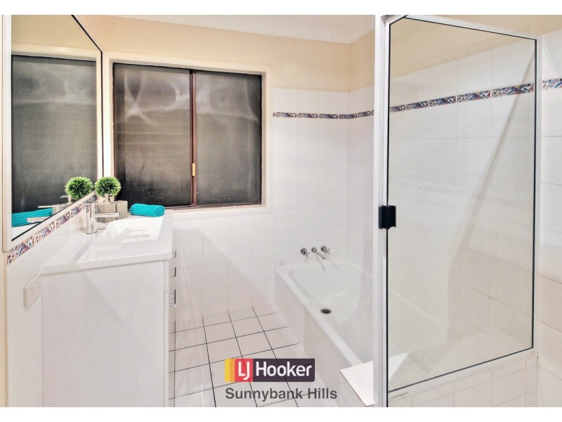 30 Turnmill Street, Macgregor QLD 4109