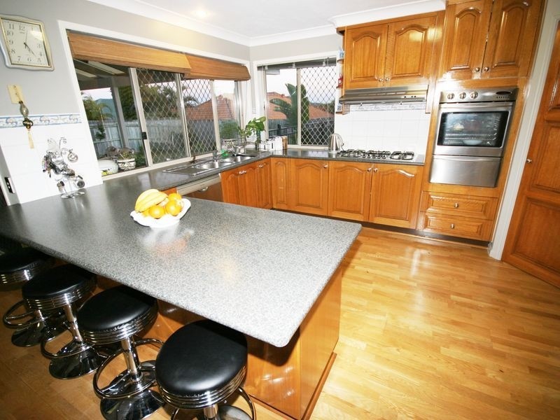 22 Maywood Crescent, Calamvale QLD 4116