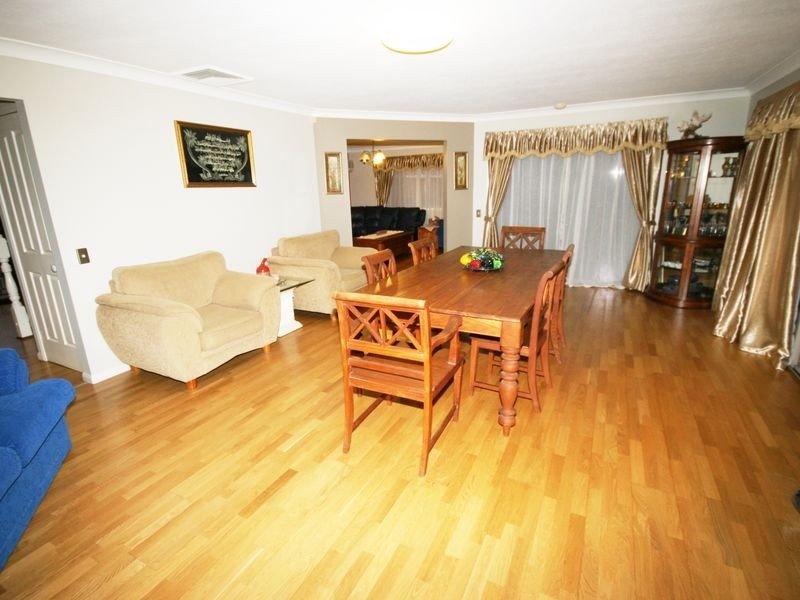 22 Maywood Crescent, Calamvale QLD 4116