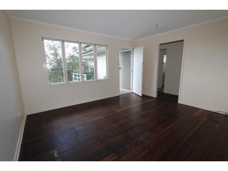 16 Henty Street, Woodridge QLD 4114