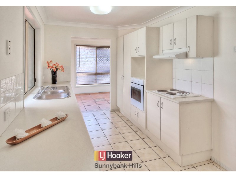 5 Borage Place, Calamvale QLD 4116
