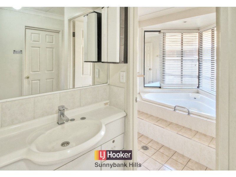 17 Rubicon Crescent, Kuraby QLD 4112