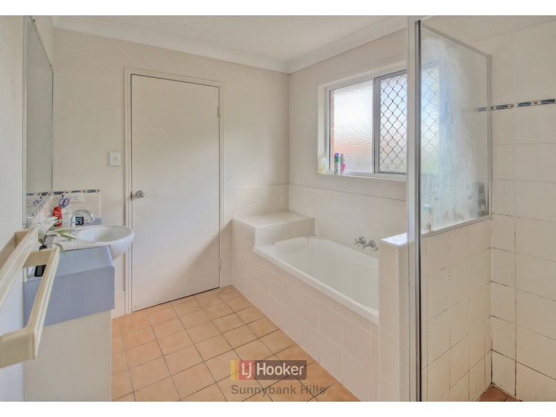 11/359 Warrigal Road, Eight Mile Plains QLD 4113