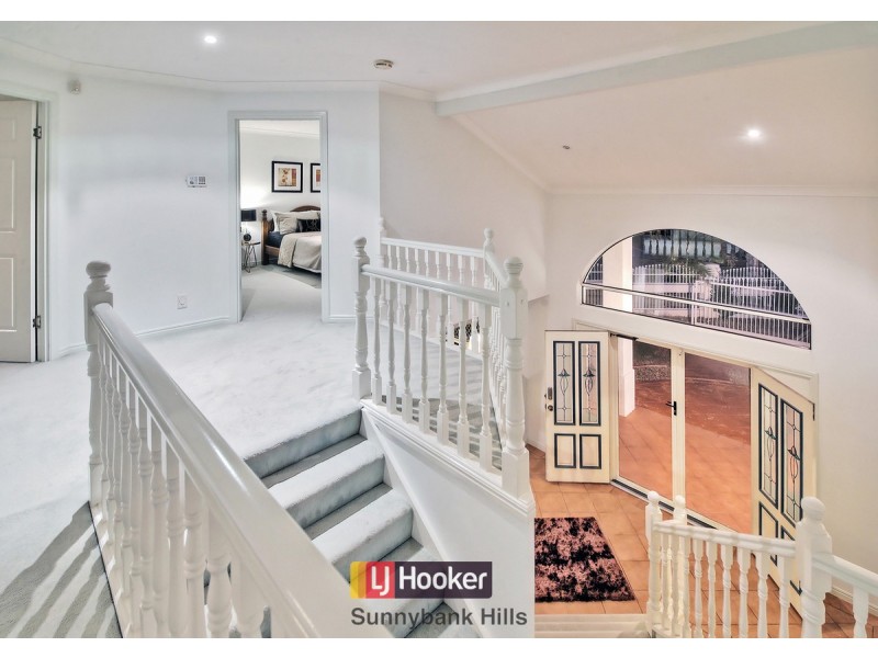 18 Colvillea Close, Stretton QLD 4116