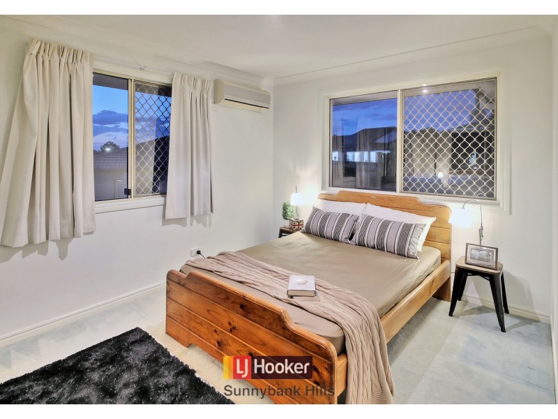 18 Colvillea Close, Stretton QLD 4116