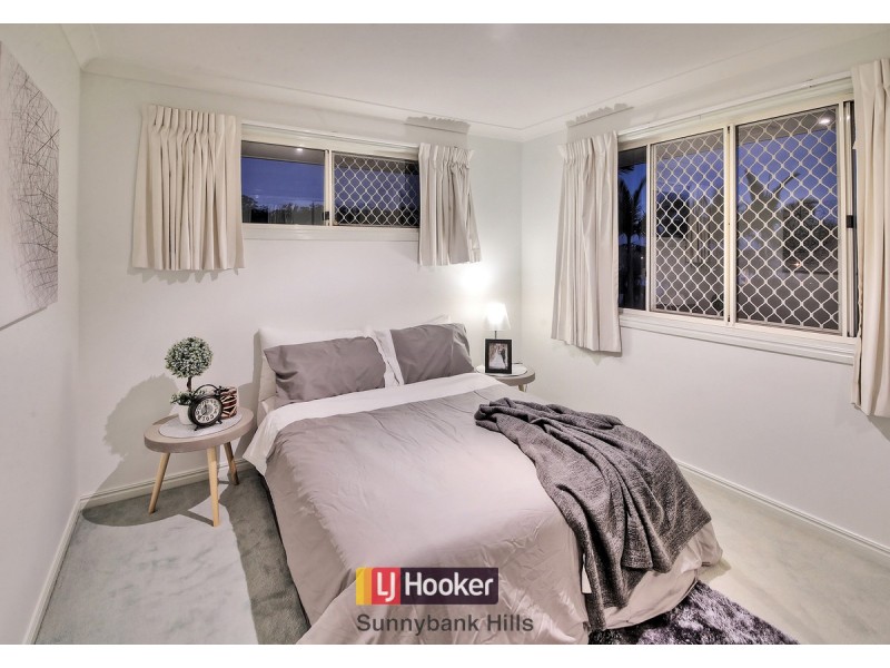 18 Colvillea Close, Stretton QLD 4116