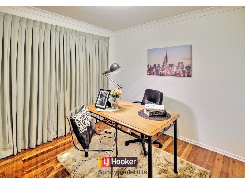 18 Colvillea Close, Stretton QLD 4116