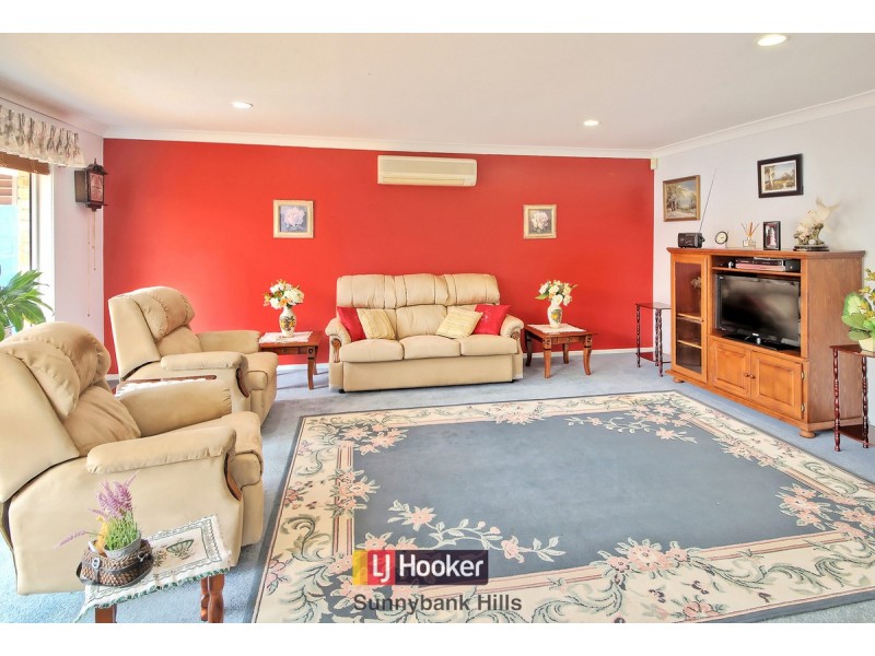 8 Gulubia Place, Calamvale QLD 4116