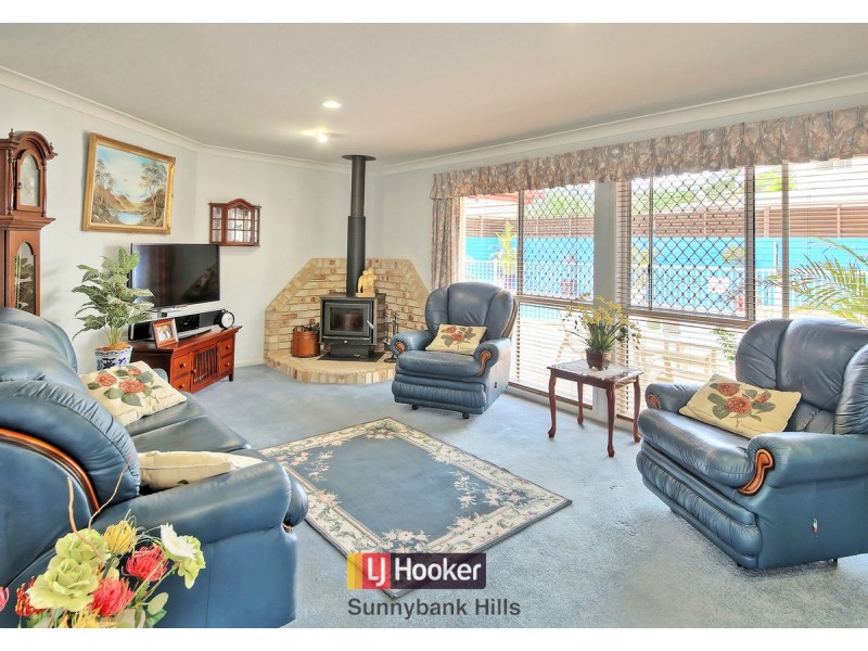 8 Gulubia Place, Calamvale QLD 4116