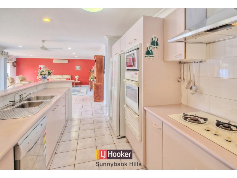 8 Gulubia Place, Calamvale QLD 4116