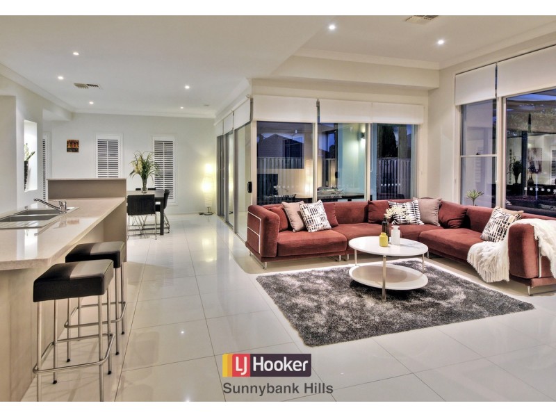 5 Trevi Close, Eight Mile Plains QLD 4113