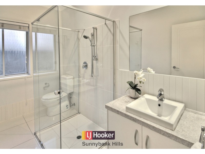 5 Trevi Close, Eight Mile Plains QLD 4113