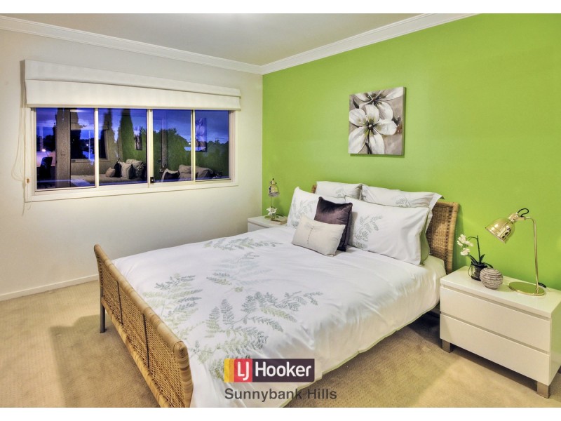 5 Trevi Close, Eight Mile Plains QLD 4113