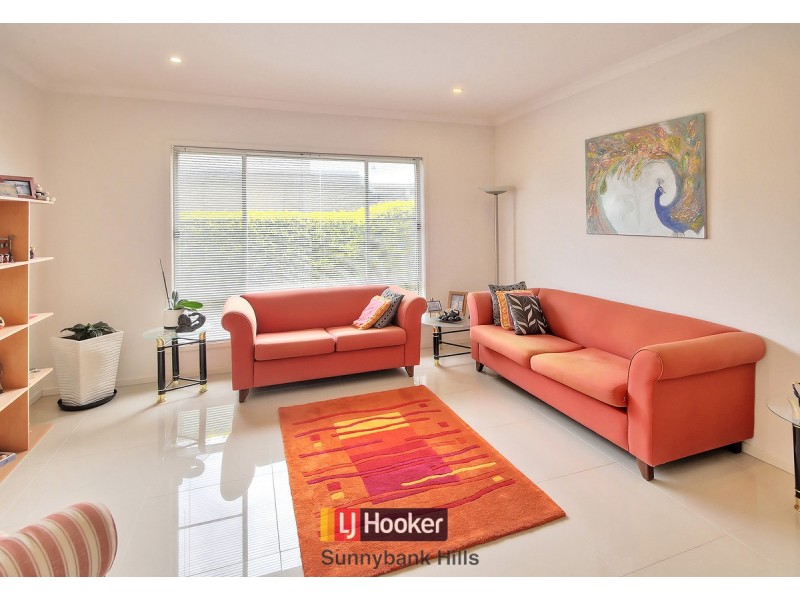 22 Larapinta Circuit, Parkinson QLD 4115