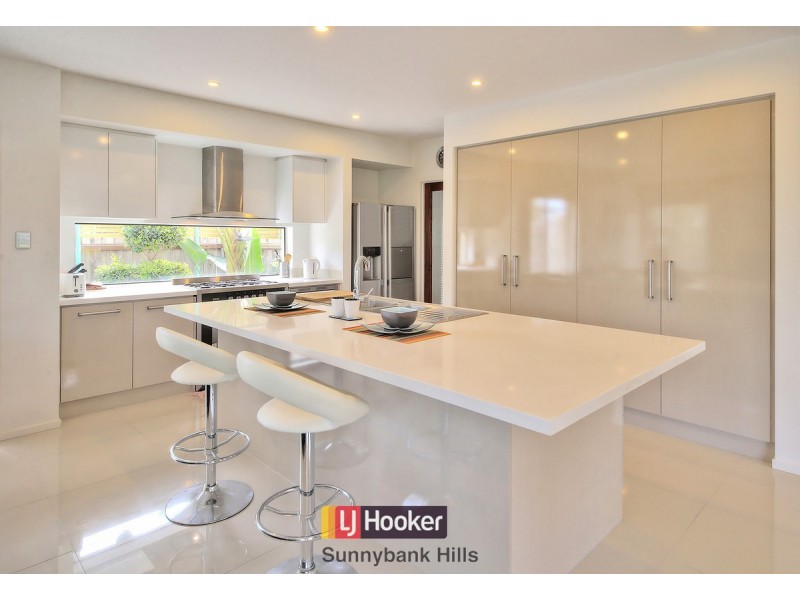 22 Larapinta Circuit, Parkinson QLD 4115