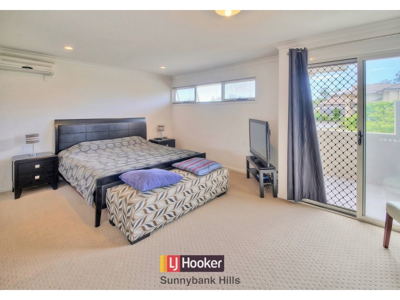 22 Larapinta Circuit, Parkinson QLD 4115