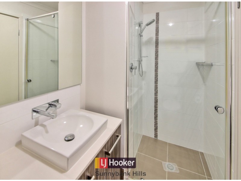 22 Larapinta Circuit, Parkinson QLD 4115