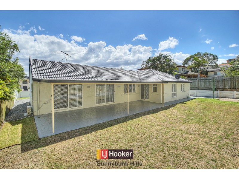 17 Gardenia Close, Stretton QLD 4116