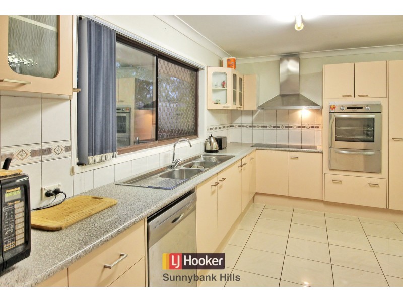 15 Leopardwood Street, Runcorn QLD 4113