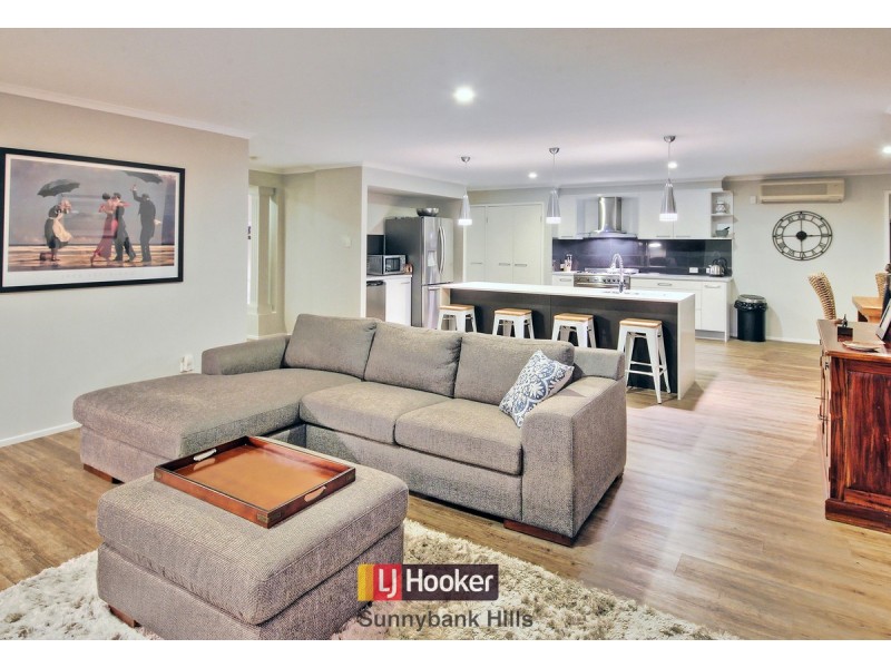 87 Greenways Esplanade, Parkinson QLD 4115