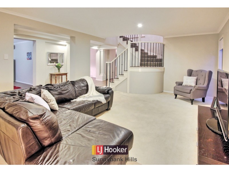 87 Greenways Esplanade, Parkinson QLD 4115