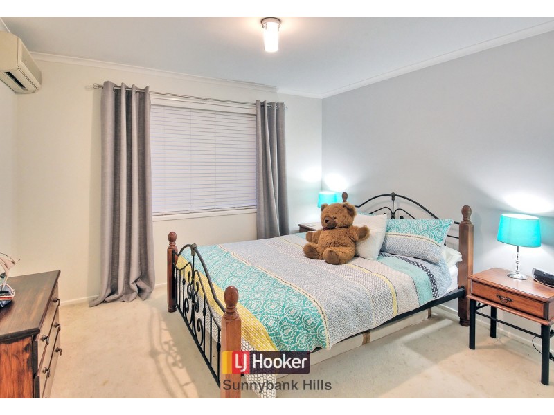 87 Greenways Esplanade, Parkinson QLD 4115