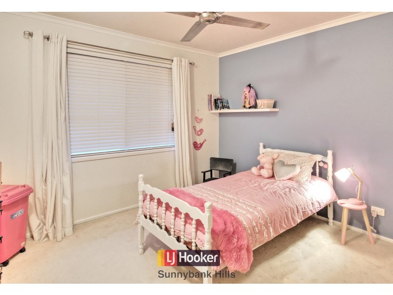 87 Greenways Esplanade, Parkinson QLD 4115