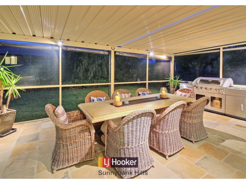 87 Greenways Esplanade, Parkinson QLD 4115