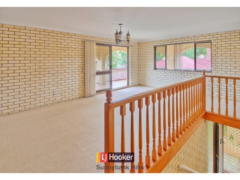 9 Belfairs Street, Robertson QLD 4109