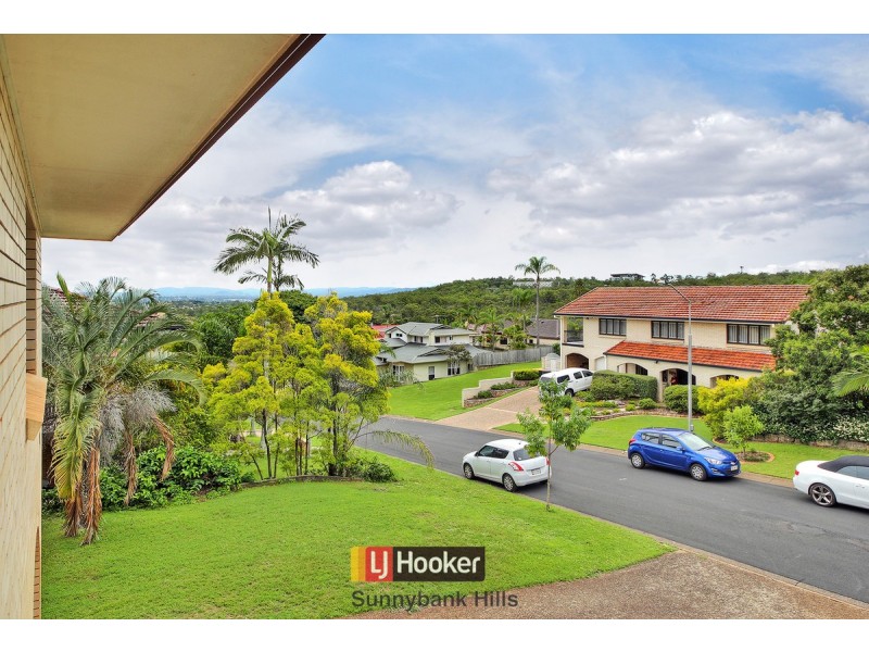 9 Belfairs Street, Robertson QLD 4109