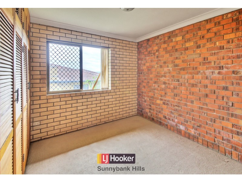 9 Belfairs Street, Robertson QLD 4109