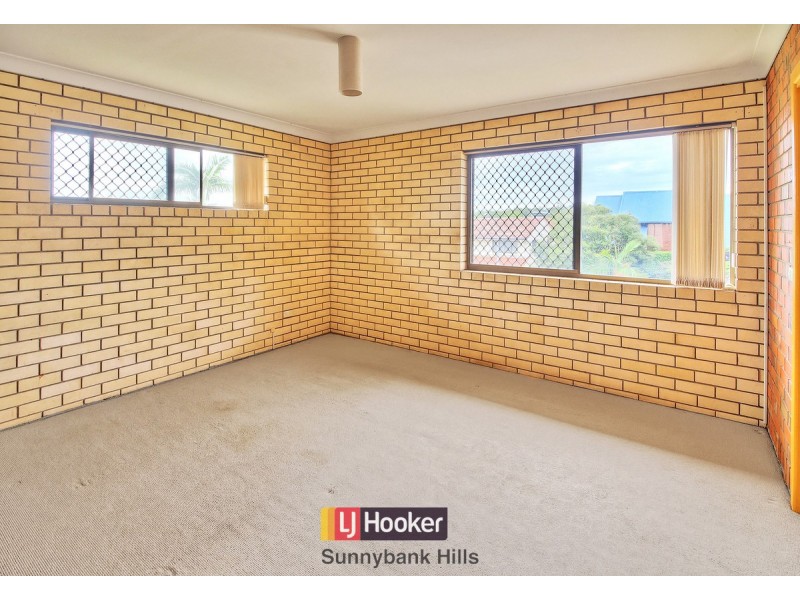 9 Belfairs Street, Robertson QLD 4109