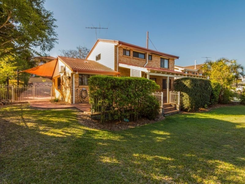 7 Galahad Street, Carindale QLD 4152