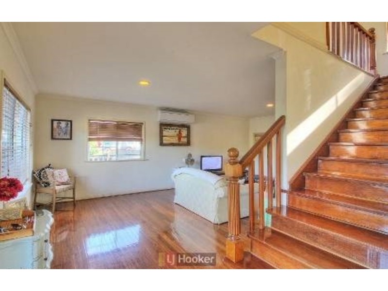 4 Grout Street, Macgregor QLD 4109