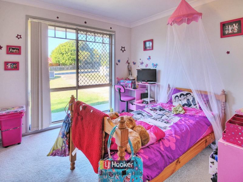 18 Thistle Street, Regents Park QLD 4118