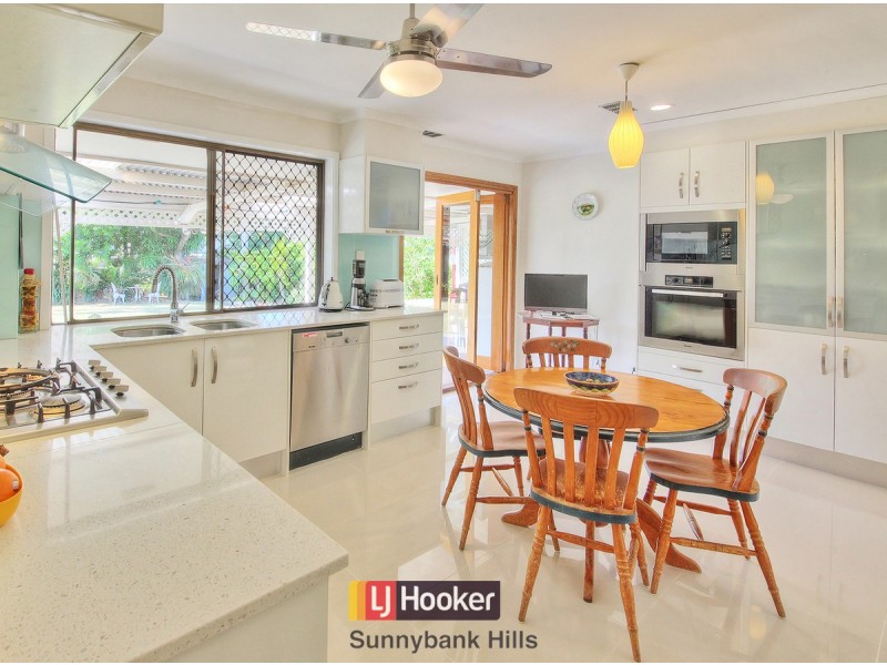 2A Bridgeport Street, Macgregor QLD 4109