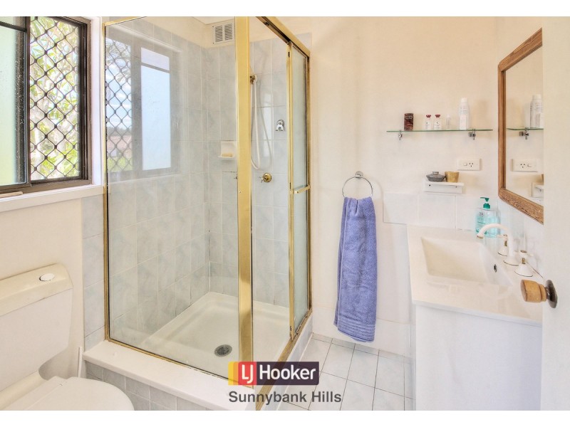 2A Bridgeport Street, Macgregor QLD 4109