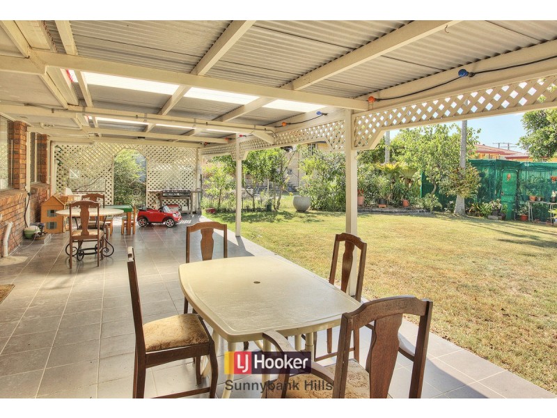 2A Bridgeport Street, Macgregor QLD 4109