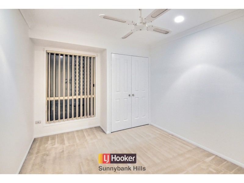 5 Silverdell Crescent, Parkinson QLD 4115