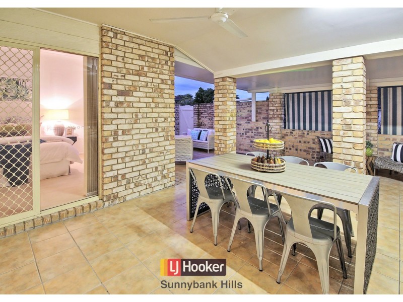 5 Silverdell Crescent, Parkinson QLD 4115