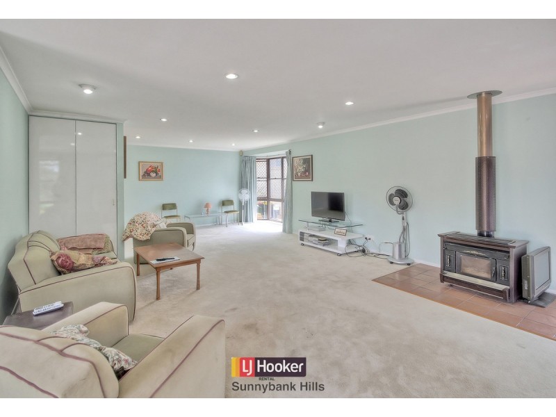 6 Genoa Street, Macgregor QLD 4109